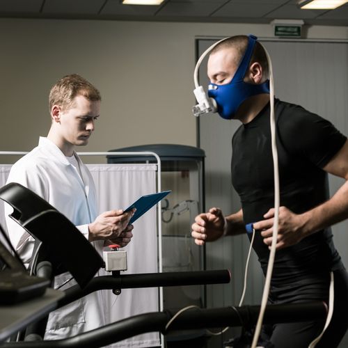 Immersion pratique dans la zone d'essais ergospirométriques et ergométriques et calorimétrie
