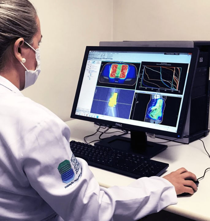Dosimetry in Radiotherapy - HCFMUSP Specialization - | HCX