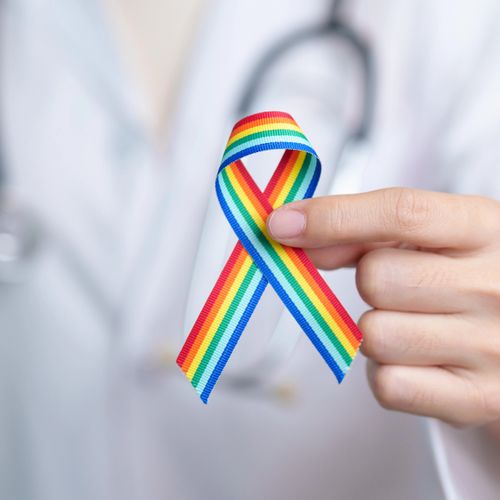 Saúde LGBTQIA+: assistência global e ginecológica